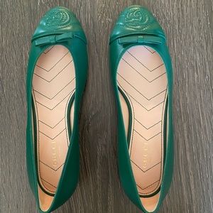 Gucci GG ballet flats.